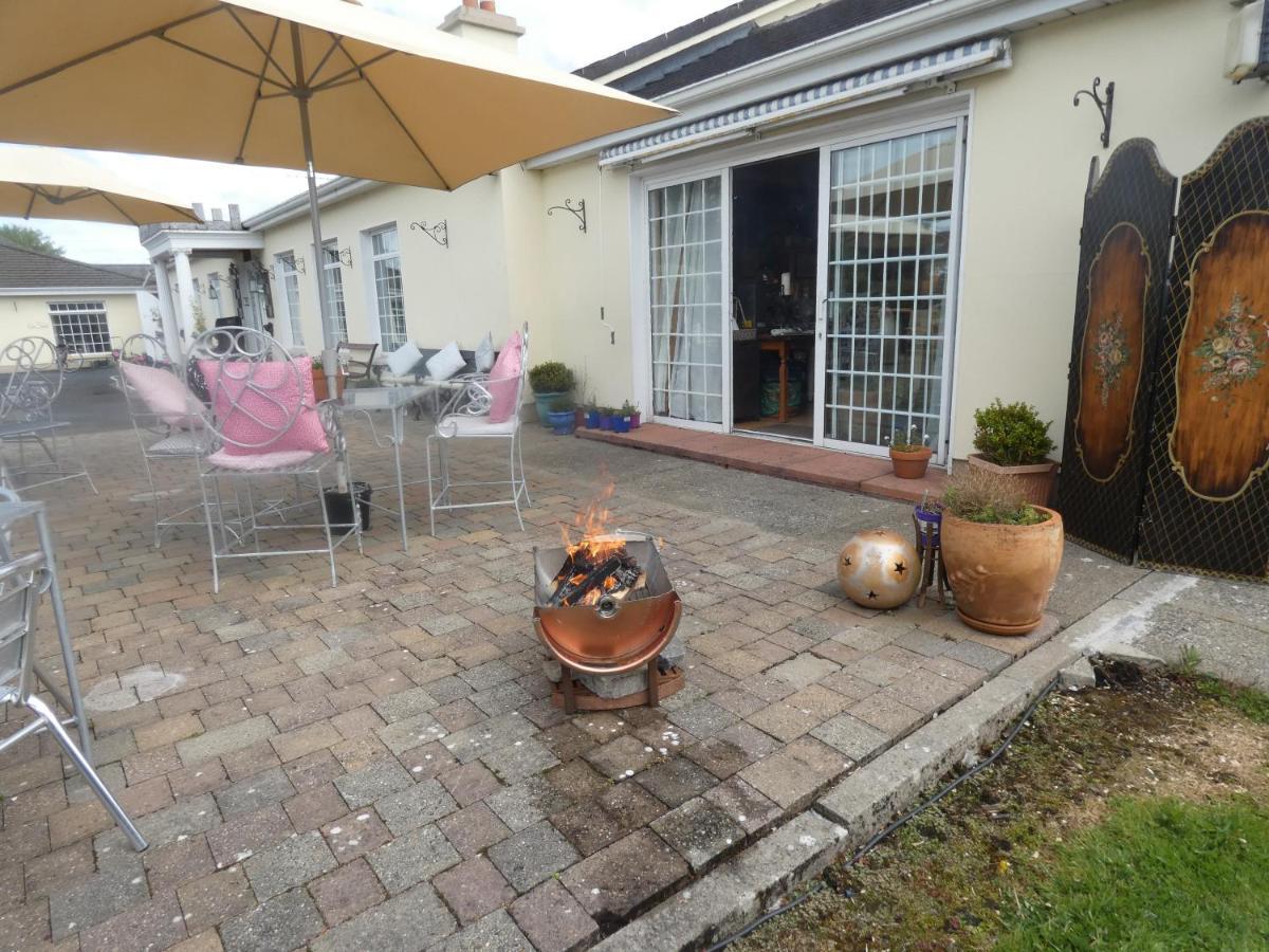 Bunratty Castle Mews B&B Exterior photo